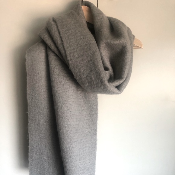OAK + FORT Accessories - 🎉 2/$30 Bundle 🎉 Oak+Fort Grey Scarf